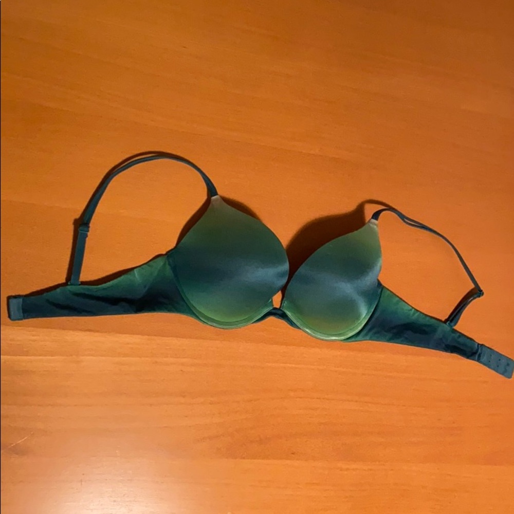 Victoria’s Secret Very Sexy Push-Up Bra